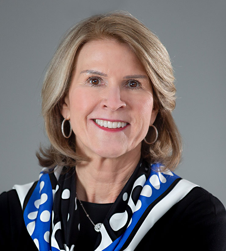 Tricia Daniels Headshot